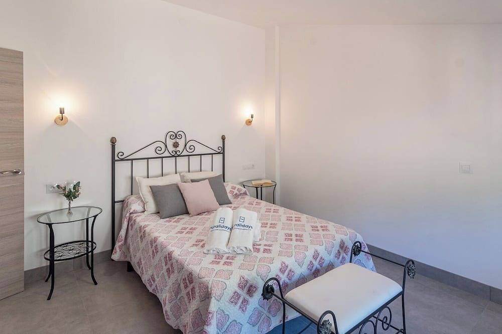 Villa Los Ruedos Riogordo by Ruralidays in Riogordo, Málaga Province