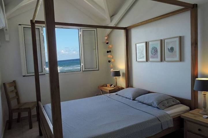 Appartement entier, Yacayou condo sur la plage avec vue mer panoramique et 2 piscines in Saint-François, Guadeloupe