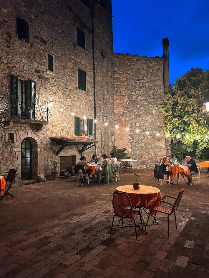 Fragolina di Bosco – Twin Room with Val di Farma View in Roccastrada, Grosseto Province