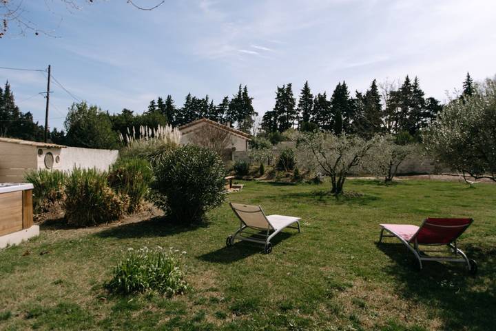 Gîte pour 2 personnes, avec jardin, animaux acceptés à L'Isle-sur-la-Sorgue - 4