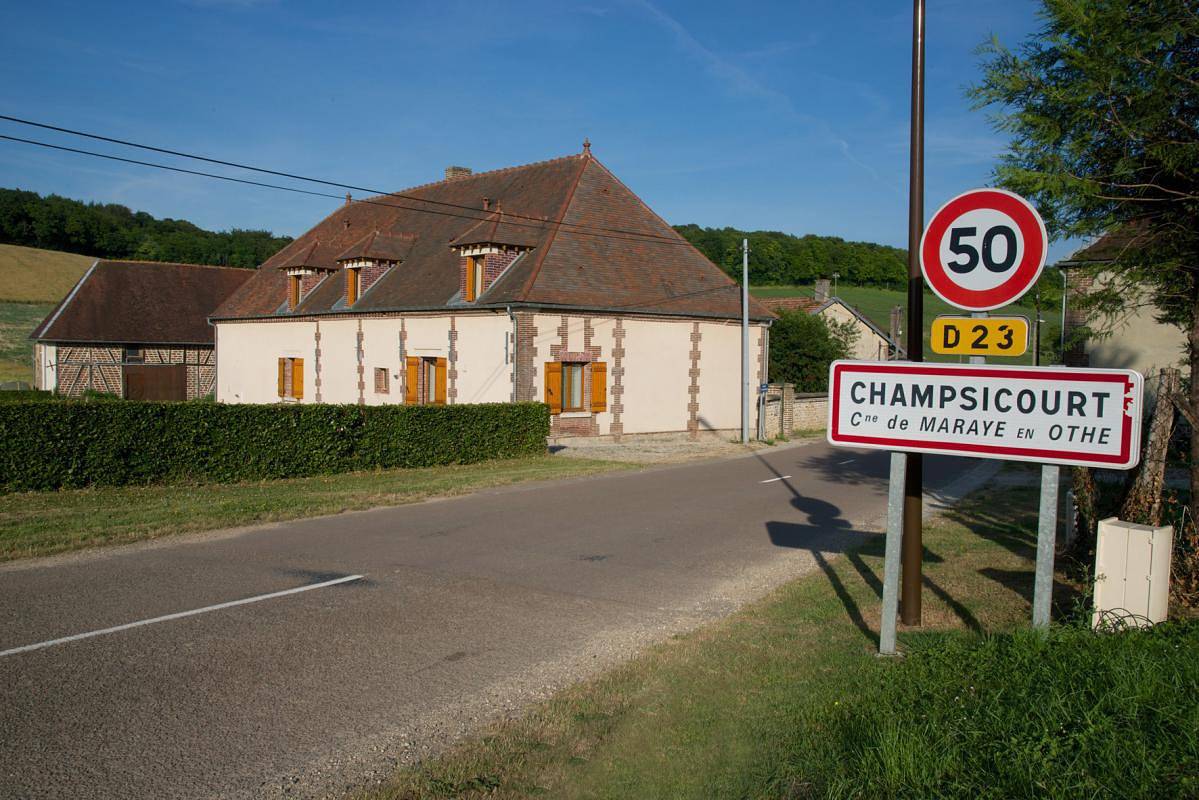 Les Furets - Coquelicot in Maraye-en-Othe, Aube