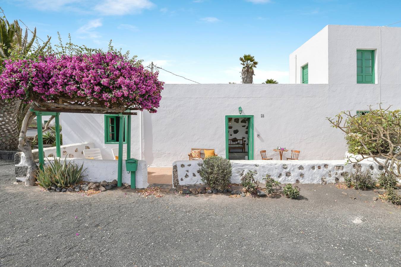 Rustikales Ferienhaus "Casa Rural Tamia" mit Terrasse und Blick auf die Berge, Wlan in Tao, Teguise