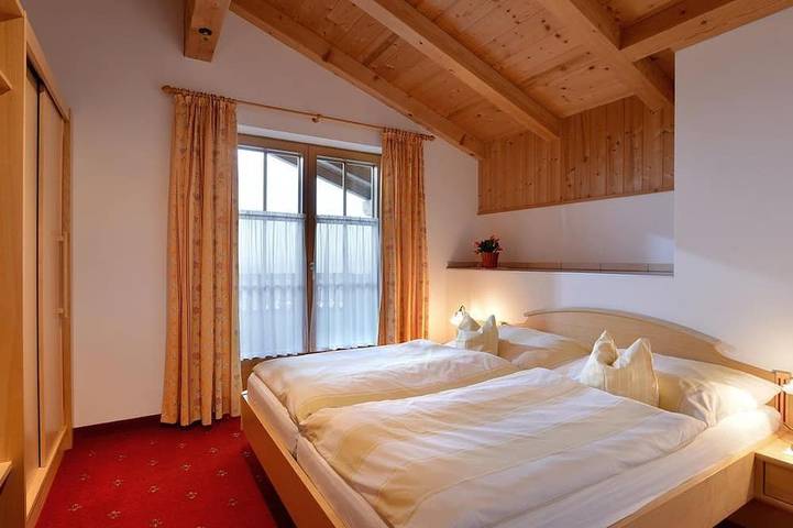 Hütte für 4 Personen, mit Balkon in Ellmau