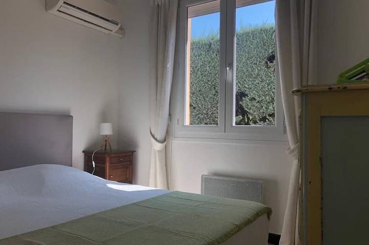 Location de vacances pour 6 personnes, avec jardin et terrasse à Crestet - 3