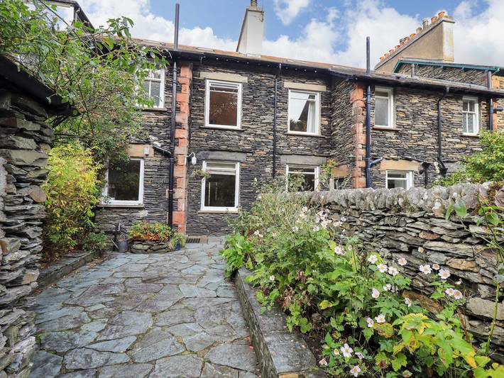 Cottage for 5 people, with garden, with pets in Bowness-on-Windermere