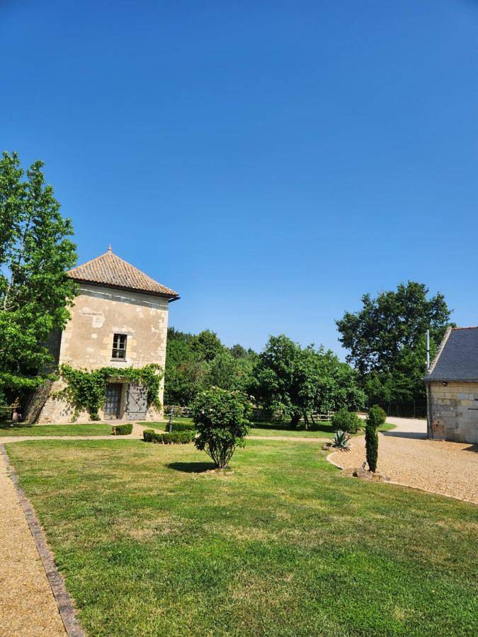 Chambre d'hôte de charme dans logis du Xve in Jumelles, Longué-Jumelles