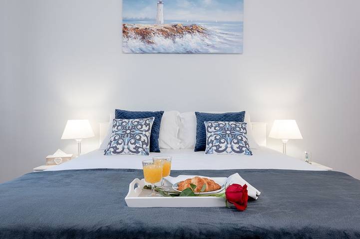 Ganze Wohnung, "Stadt und Meer" apt im Zentrum, 5 Minuten zu Fuß zum Diokletian Palast und Strand in Split, Split-Dalmatien