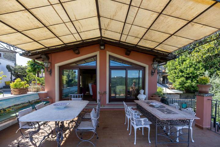 Villa pour 6 personnes avec terrasse in Donnini, Reggello