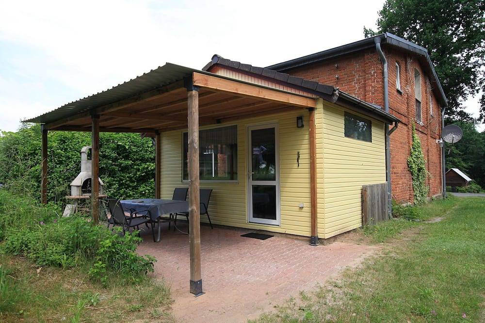 Ferienhaus in Petersdorf mit schönem Garten in Petersdorf (Müritz), Fünfseen