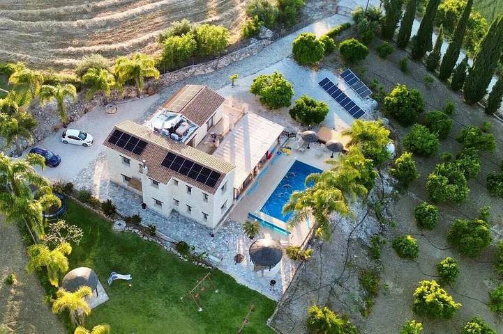 Villa für 10 Personen, mit Garten - 1