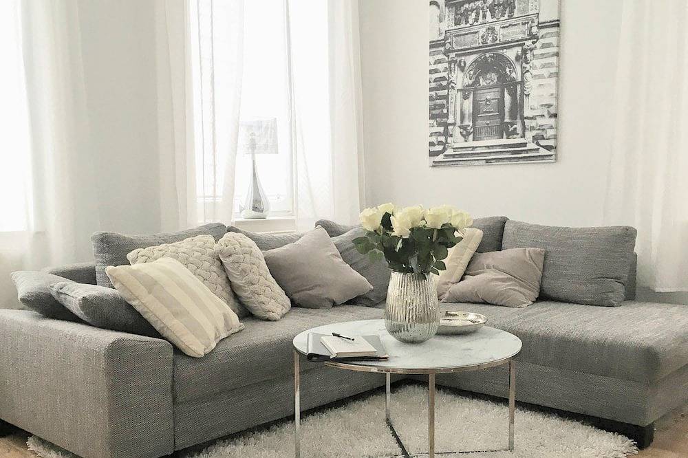 Ganze Wohnung, Klassik Design-Luxus-Apartment, Boxspringbett, fast Wlan, Garten, beste Lage in Gera, Ostthüringen