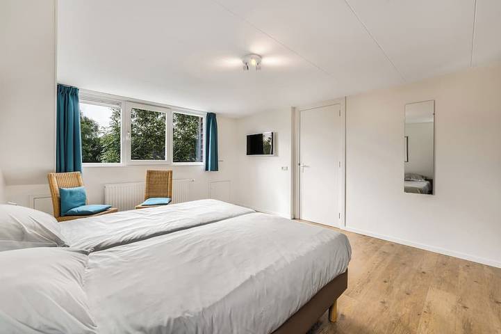 Villa für 8 Personen, mit Pool und Garten sowie Terrasse und Sauna auf Texel - 4