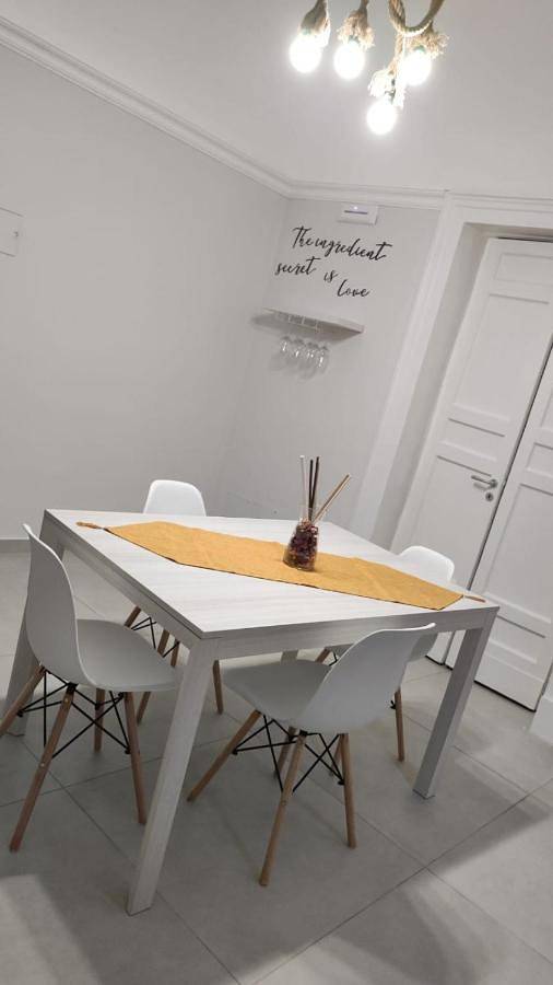 Gîte pour 5 personnes, avec vue et balcon à Adrano - 4