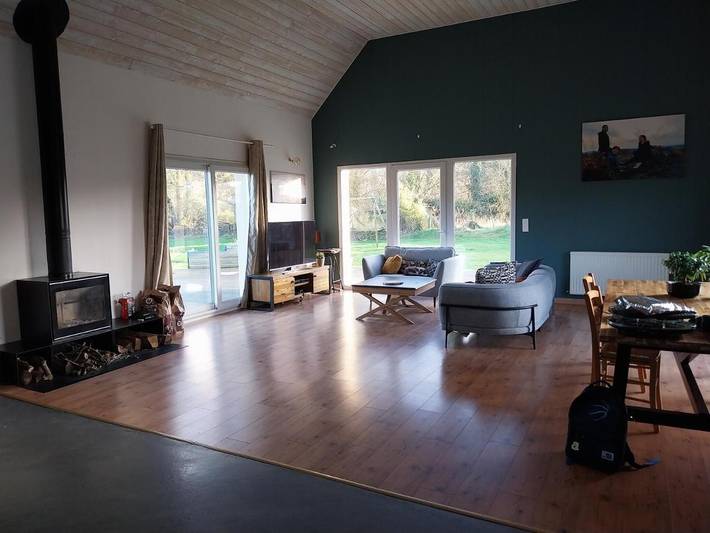 Location de vacances pour 9 personnes, avec terrasse et jardin à Pleyber-Christ - 2