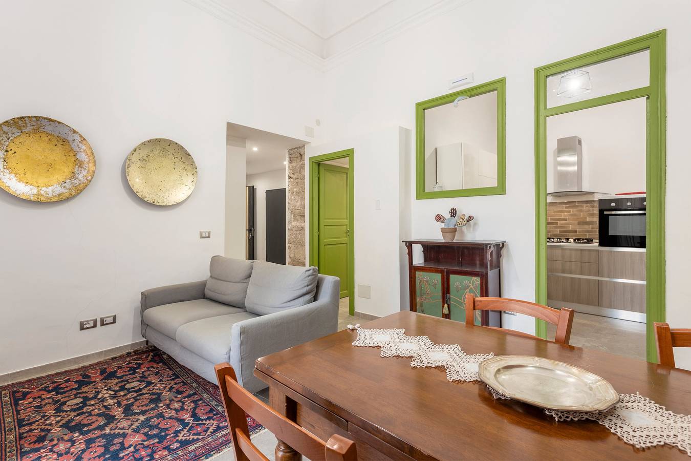Entire apartment, Apartment 'Santa Rita' with Balcony, Wi-Fi and Air Conditioning in Palermo, Palermo Province