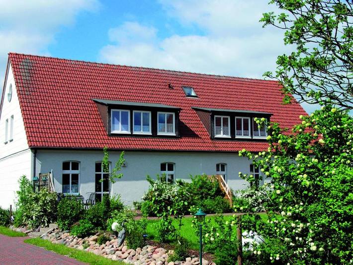 Ferienwohnung für 4 Personen, mit Terrasse und Garten sowie Seeblick in Buchholz