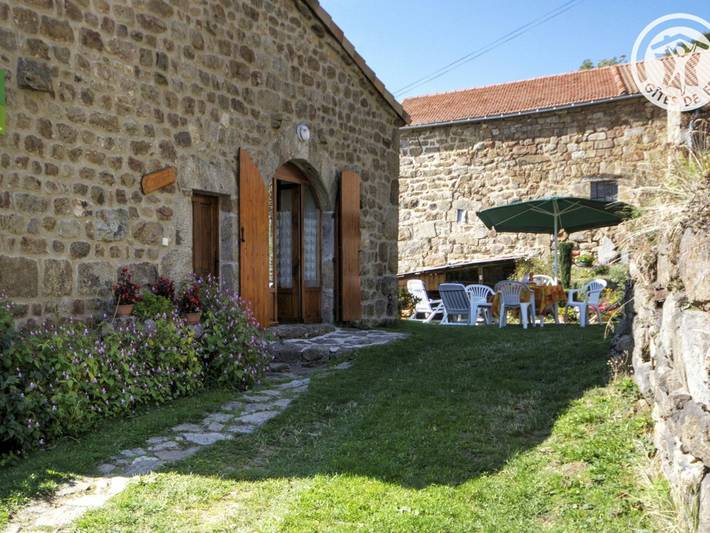 Gîte pour 4 personnes, avec jardin à Burdignes