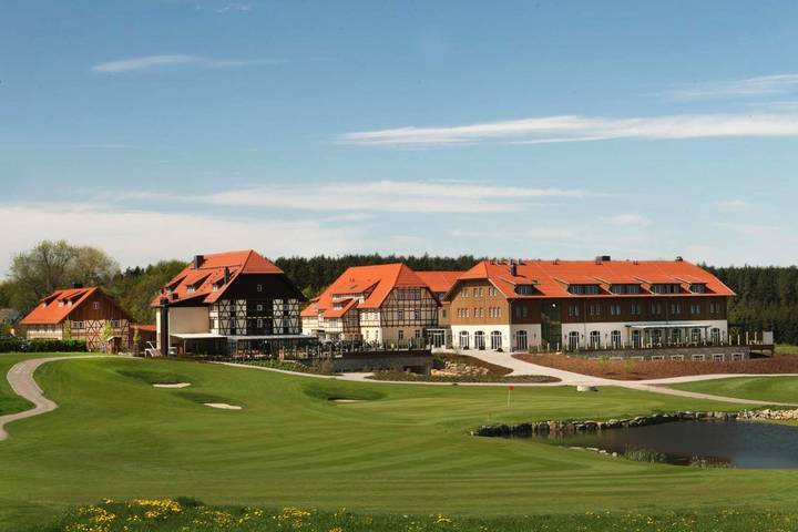 Hotel für 3 Personen, mit Whirlpool und Terrasse sowie Garten und Pool in Blankenhain - 4