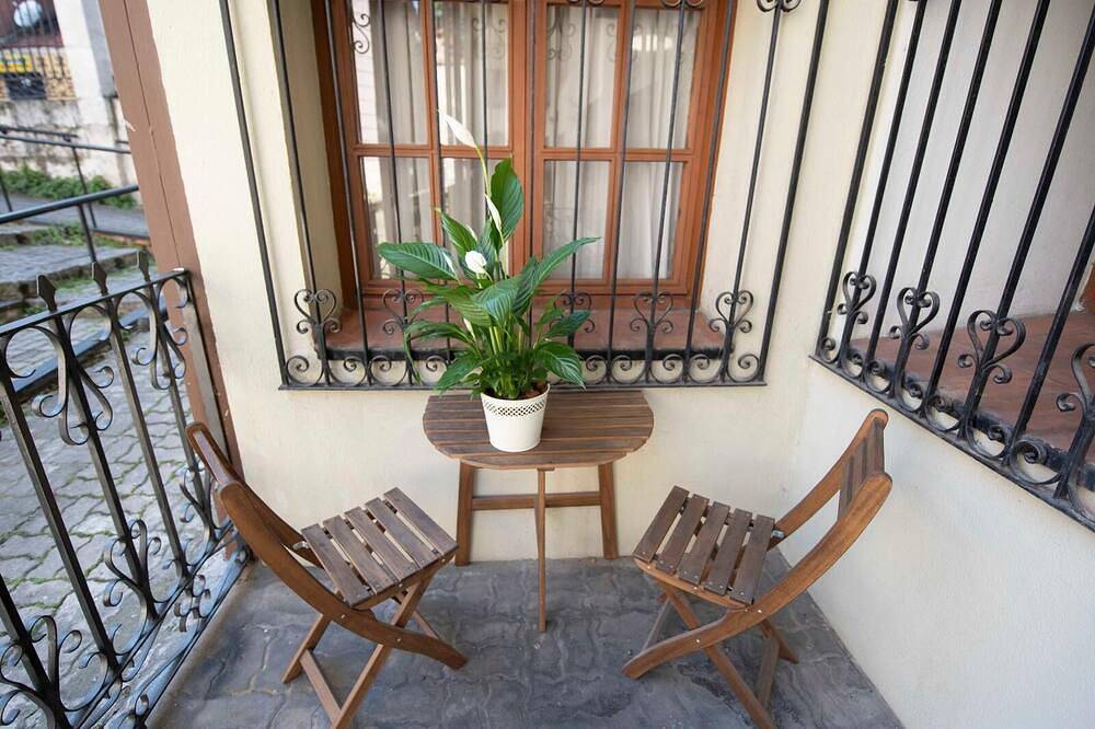 Entire apartment, White spaces El viejo Coso: with parking! in Valladolid, Valladolid Province