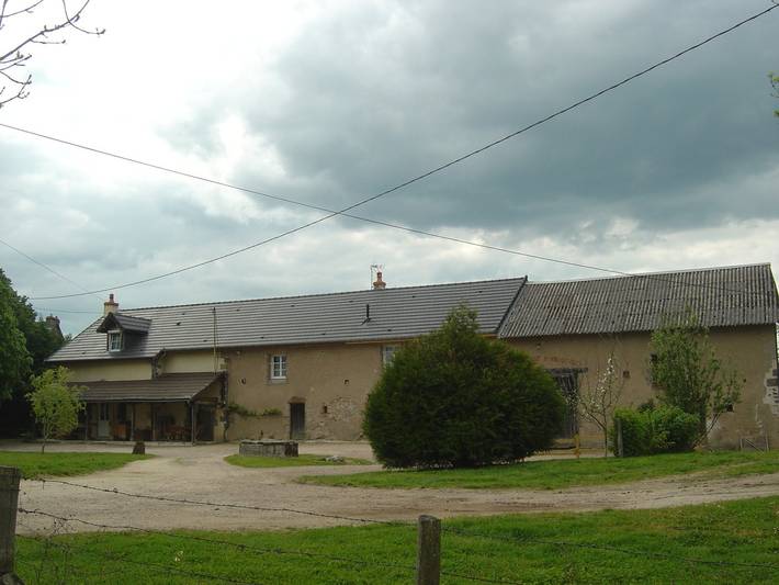 Chambre d’hôte pour 2 personnes, avec jardin à Étang-sur-Arroux