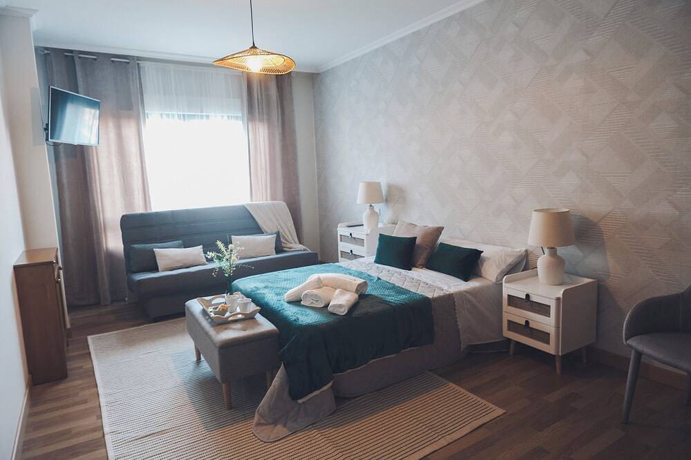 Apartamento entero, Apartamento Ponte Dena Situado  En El Centro Del Salnes in Meaño, Rias Baixas