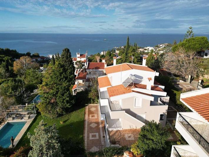 Location de vacances pour 10 personnes, avec piscine ainsi que vue et jardin dans Anavissos - 3