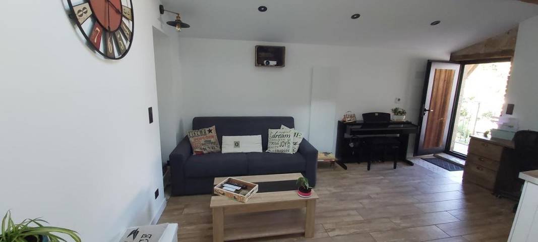 Gîte pour 2 personnes, avec balcon et vue à Reyrieux - 4