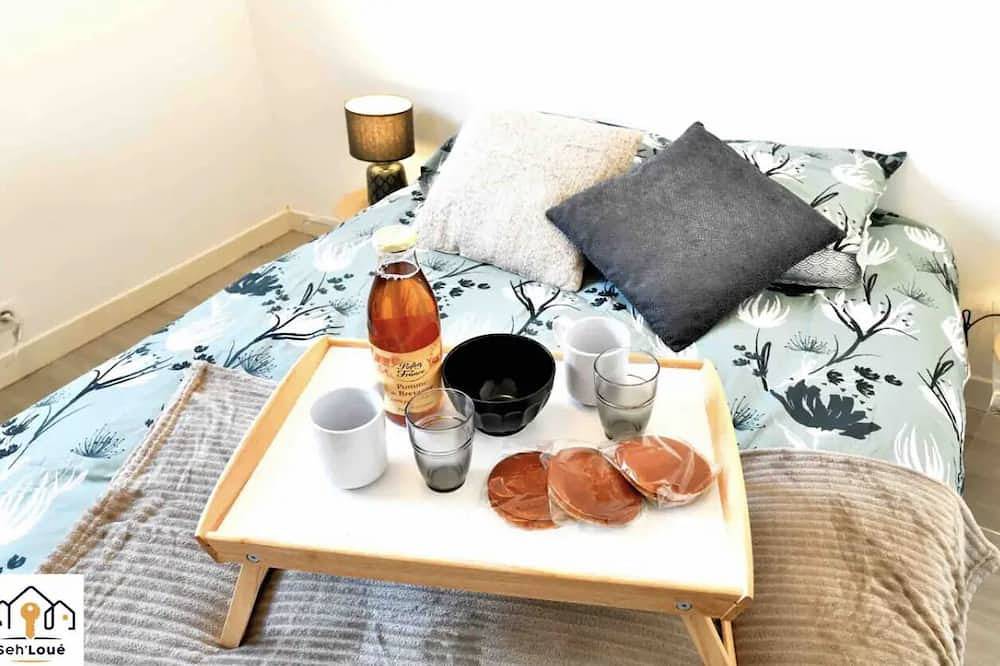 Entire apartment, Halte Temporaire Sehloué in Saint-Brieuc, Côte de Goëlo