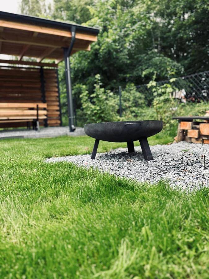 Dom Kacprowy - Brzegi Lasu - dwa apartamenty na wyłączność z ogrodem in Wielkopolska