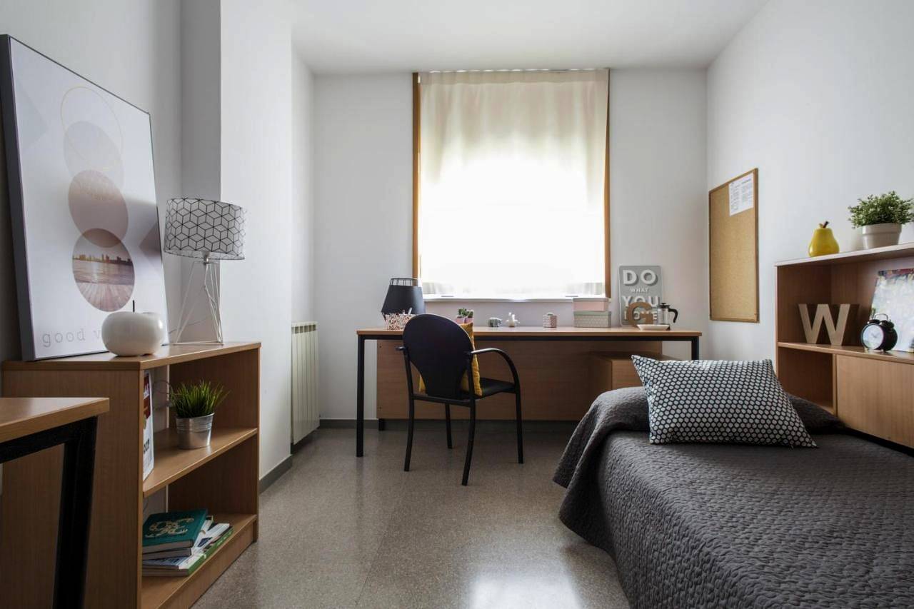 Residencia Universitaria Resa Campus de Montilivi in Gérone, Gironès