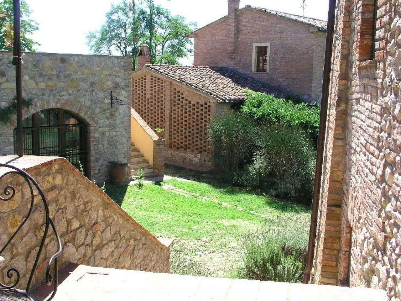 Ganze Wohnung, Im Obergeschoss mit eigener Laube auf Gartenebene in Monteleone d'Orvieto, Perugia Provinz