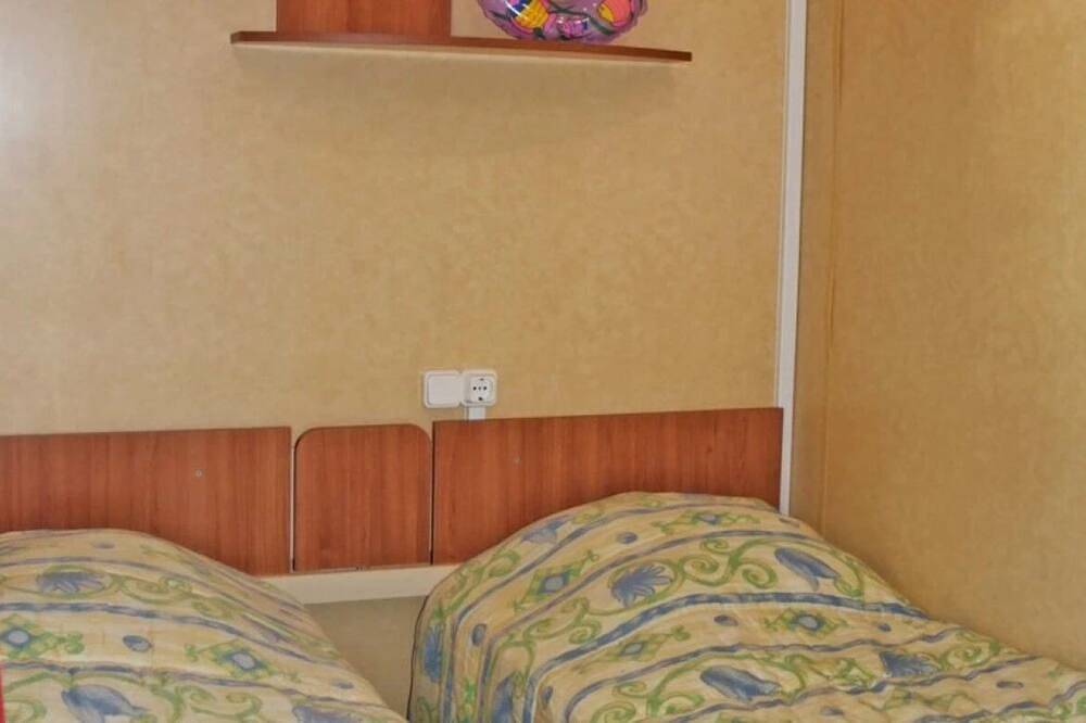 Camping 3 étoiles - Piscine  - ccbaeig in Moustiers-Sainte-Marie, Verdon Regional Natural Park