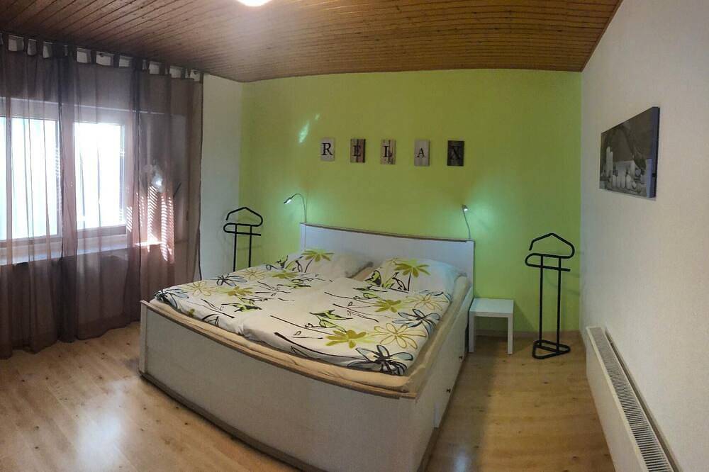 Ganze Wohnung, Ferienwohnung Niedenstein für 1 - 4 Personen mit 1 Schlafzimmer - Ferienwohnung in Ein- oder Mehrfam in Niedenstein, Schwalm-Eder-Kreis