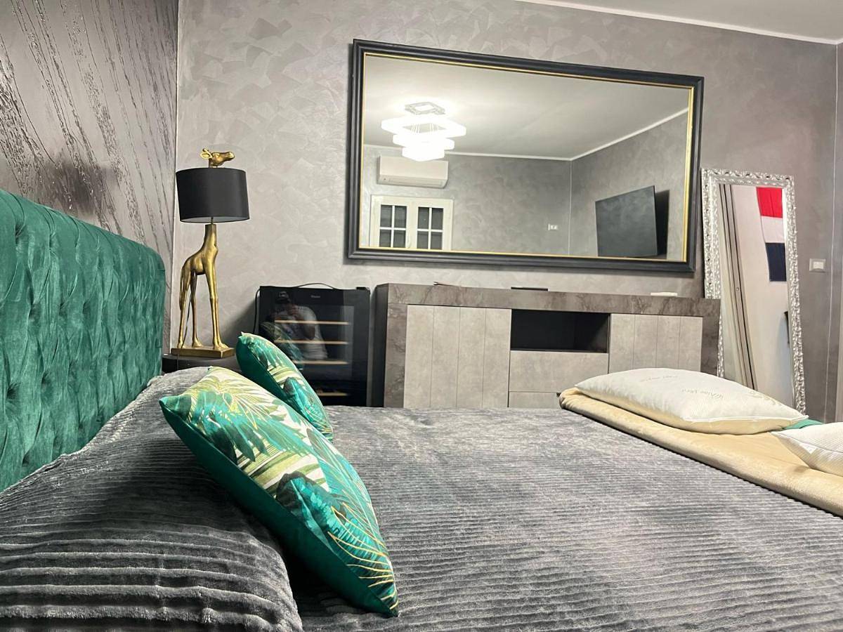 One-Bedroom Villa in Roma, Provincia di Roma