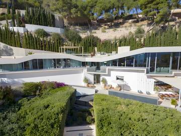 Cottage pour 11 personnes, avec piscine et sauna ainsi que jardin et terrasse à Roca Llisa