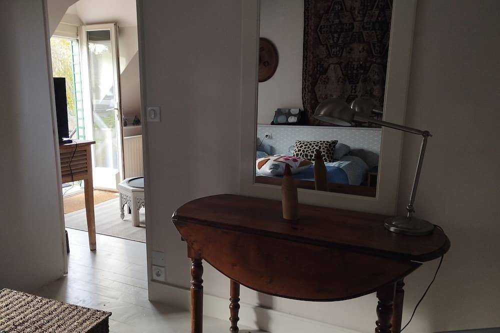 2 chambres d'hôtes à la Maison Marguerite (vallée de l'Eure, près de Maintenon) in Saint-Martin-de-Nigelles, Région de Chartres