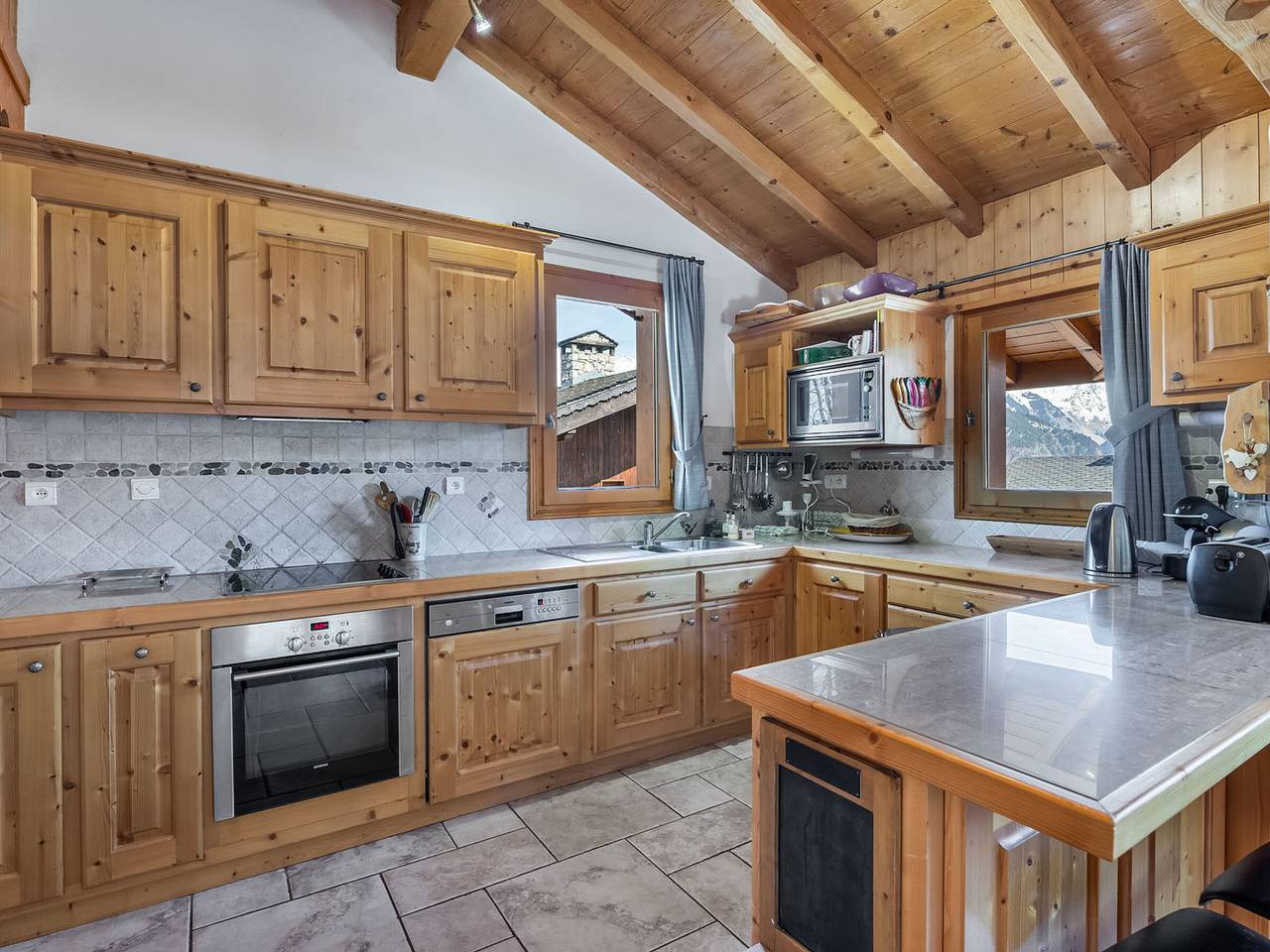 Chalet familial cosy pour 8 pers. près des pistes et commodités à Courchevel Le Praz in Courchevel 1300 (Le Praz), Saint-Bon-Tarentaise