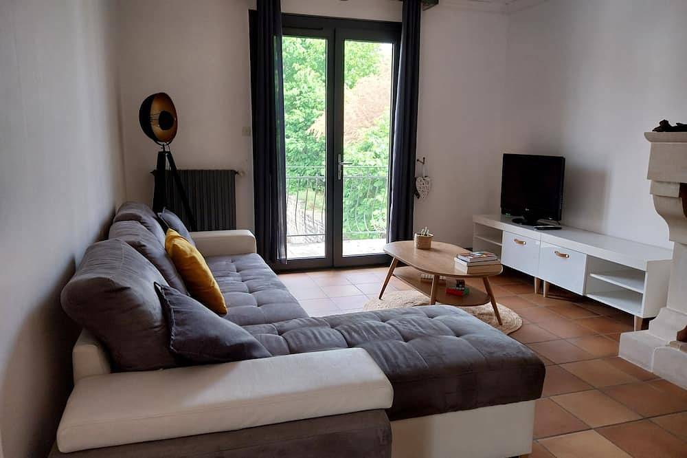 House near futuroscope in Thuré, Vienne