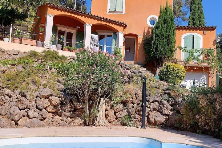 Villa pour 8 personnes, avec jacuzzi, animaux acceptés à Vidauban