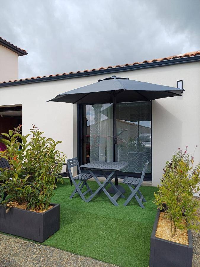 Location de vacances pour 2 personnes, avec terrasse et vue à Soullans - 2