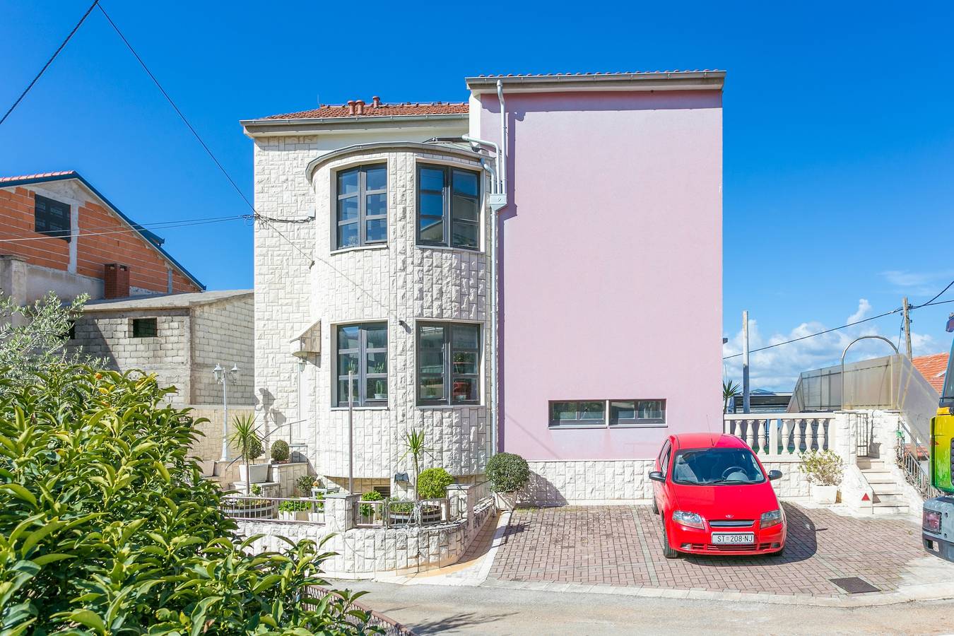 Ganze Wohnung, 1-Zimmer-Ferienwohnung mit Balkon und Meerblick Okrug Gornji, Ciovo A-11374-a in Okrug Gornji, Ciovo