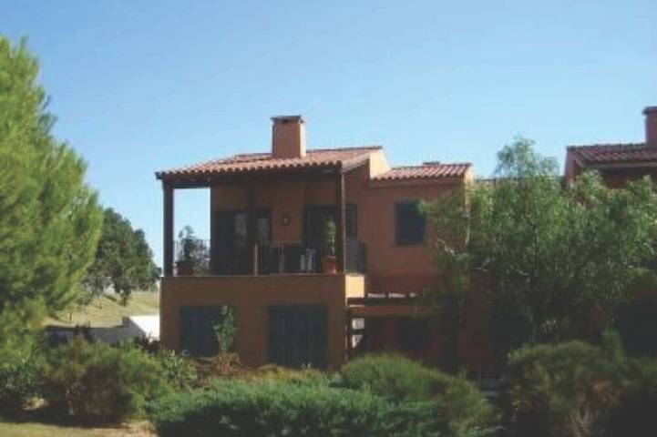 Location de vacances pour 5 personnes, avec piscine et jardin dans Bonmont Terres Noves