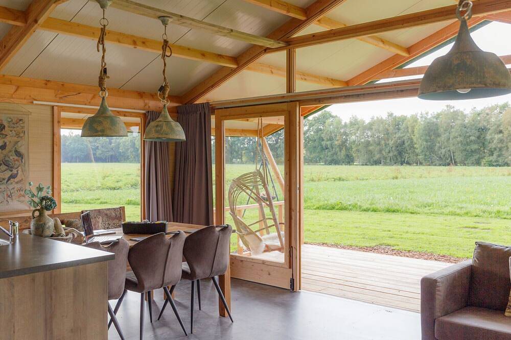 Luxe Lodge in Reesprong met Vuurschaal in Haaksbergen, Twente