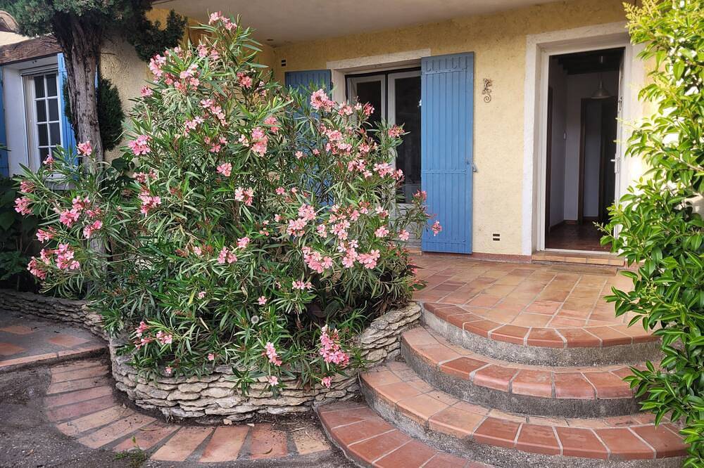 Location été festival d'Avignon  Maison 100m2. Parfait pour être au calme. in Avignon, Vaucluse