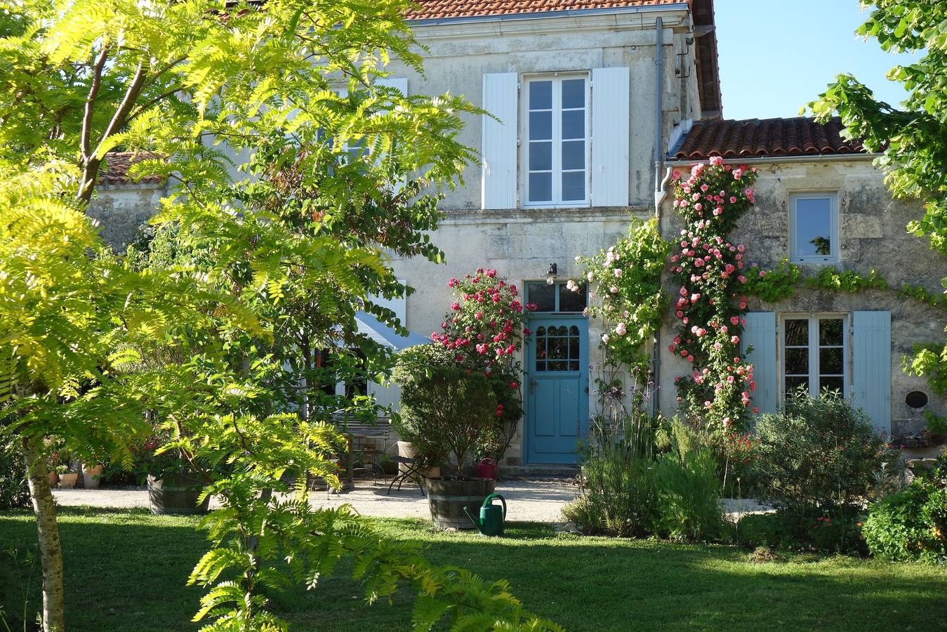 Idyl - chambre d'hôtes chez des artistes in Migré, Région de Saint-Jean-d'Angély