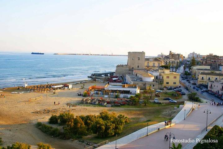 Entire holiday apartment, Orizzonte - Orizzonte Apartment in Pozzallo, Ragusa Province
