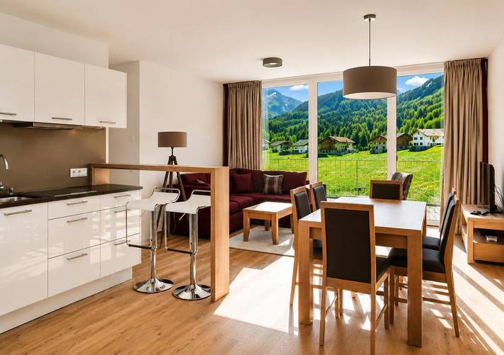 Appart’hôtel pour 6 personnes, avec jardin ainsi que vue et sauna