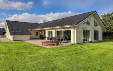 Ferienhaus für 12 Personen, mit Terrasse und Sauna in Schleswig-Holstein