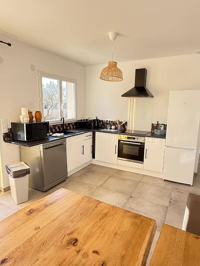 Location de vacances pour 6 personnes, avec jardin ainsi que piscine et vue à Mormoiron - 4