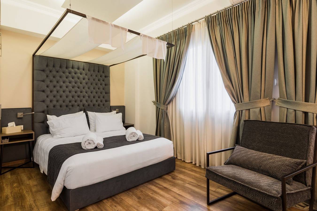 Dazzling Athens Apartment | 1 Bedroom | Apartment Sheele | Furnished Balcony Overlooking the City | Acropolis in Central Section of Athens, Athens